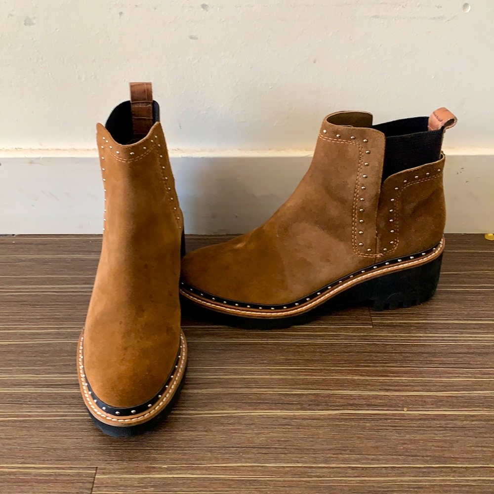 Dolce Vita Brown Suede sz 9